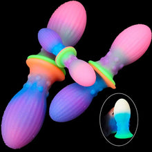 Load image into Gallery viewer, Luminous Huge Anal Plug With Suction Cup